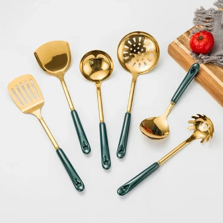 kitchen utensils