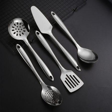 kitchen utensils